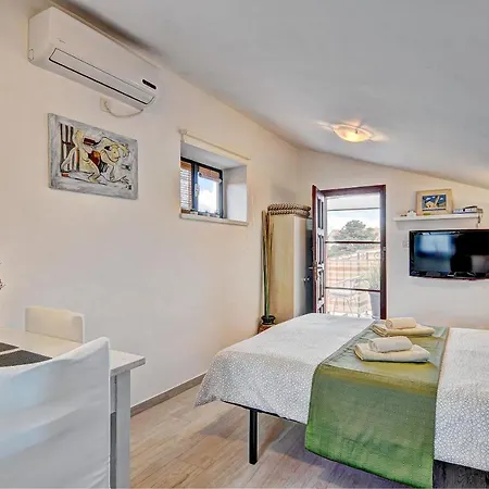 Apartments Babic Fazana Exterior photo